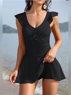 Women's Cutout Tummy Control Ruched one Piece Swimdress w/built in shorts Sz M